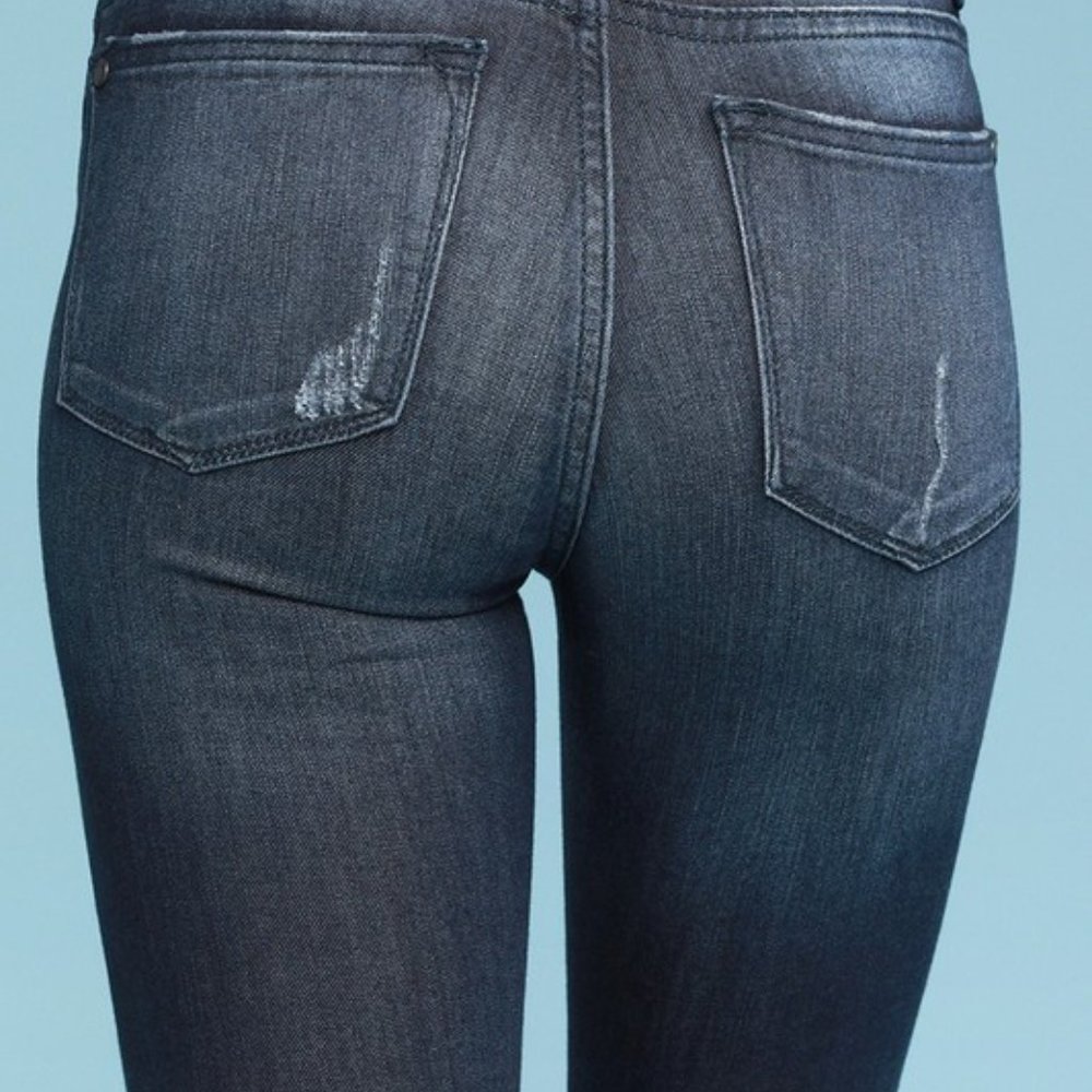 Jeans - Picture 4 of 5